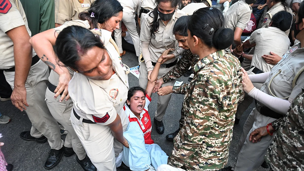 Reporter’s Diary from Jantar Mantar: Delhi Police played cat and mouse with protesters