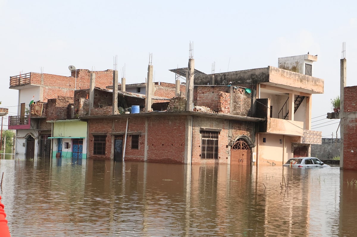 Gomti floods Rashtra Prerna Sthal, puts riverside planning under scrutiny