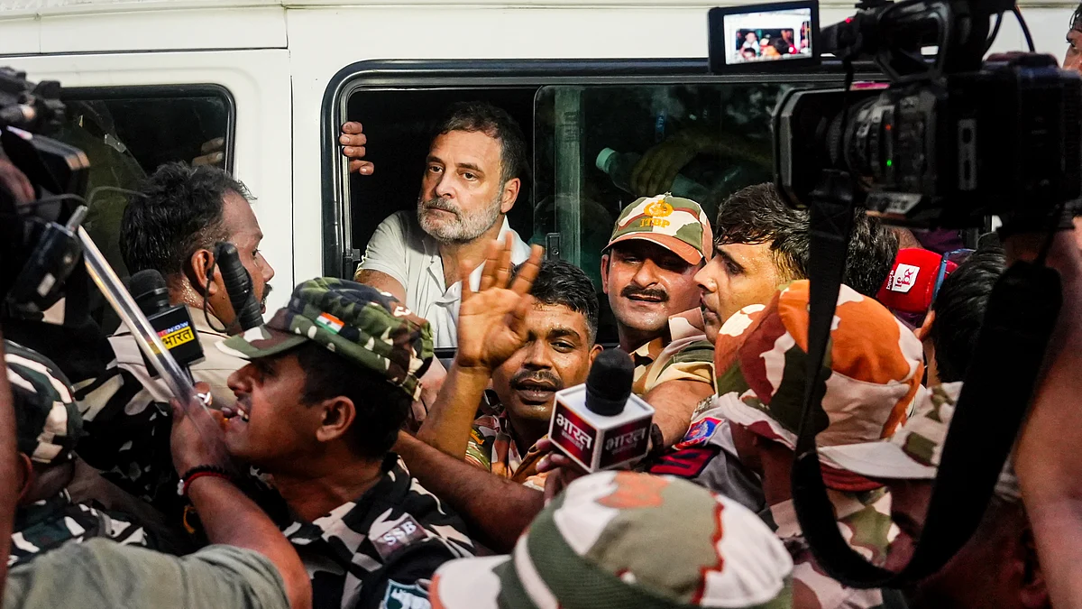 Rahul Gandhi after his detention near Shangri-La hotel, New Delhi, 7 Oct