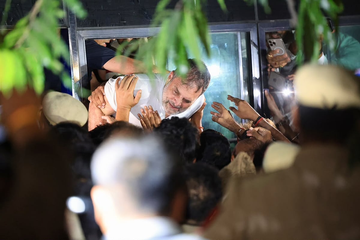 Police vans became part of the protest's imagery as several opposition leaders were detained.