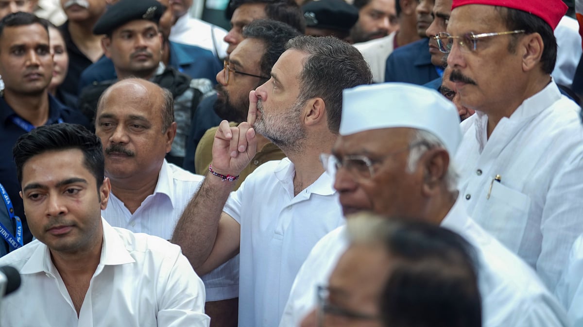 INDIA bloc MPs to meet today, may intensify 'vote chori' protest