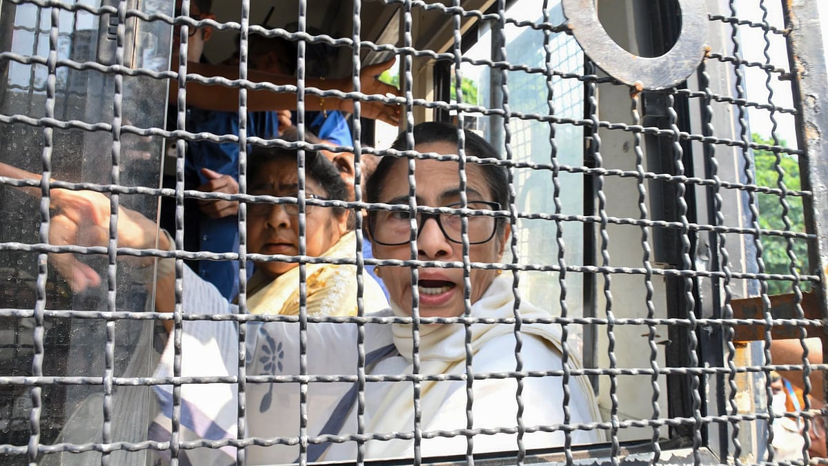Mamata Banerjee, TMC leaders detained during anti-CEC protest in Delhi