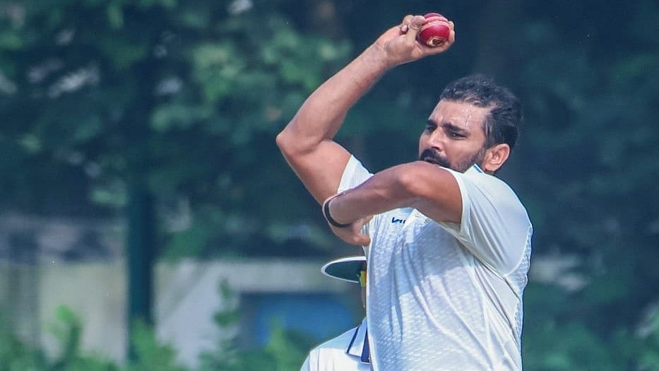 Mohammed Shami at the point of delivery during Bengal's Ranji match on Sunday