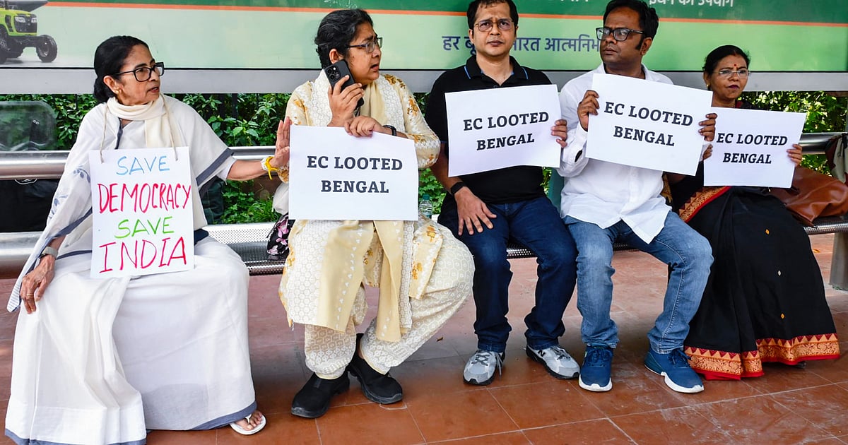 Lost in translation: KMC cleans up Durga Puja slogan after Mamata attack