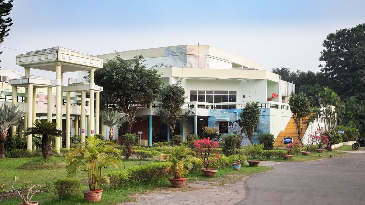 Clashes, security concerns keep SRFTI classes suspended for fortnight