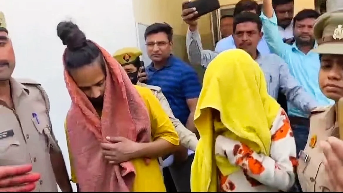 The two accused ahead of their conviction