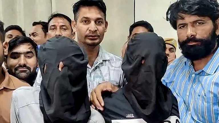 The trio were found in a general compartment when the train reached Kota at around 10.17 a.m