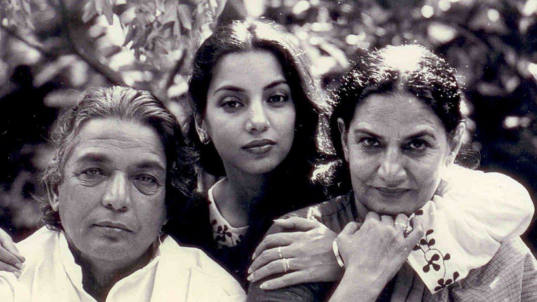 Shaukat with Kaifi Azmi and daughter Shabana