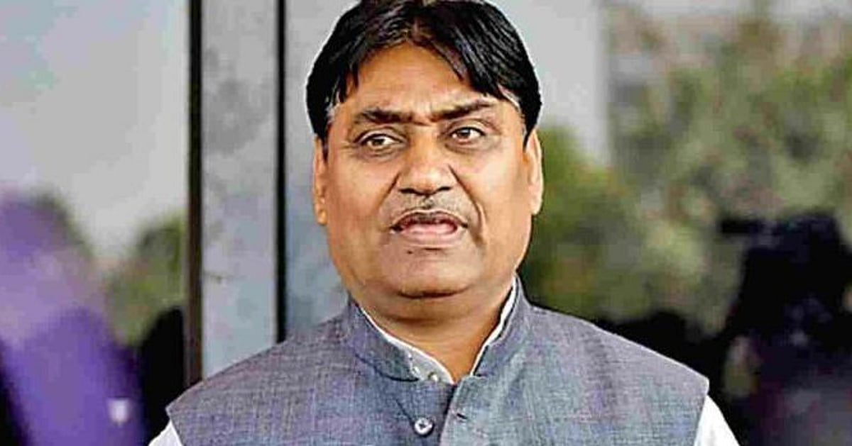 Rajasthan Congress seeks FIR over NSUI leader's assault; Dotasra stays at police HQ