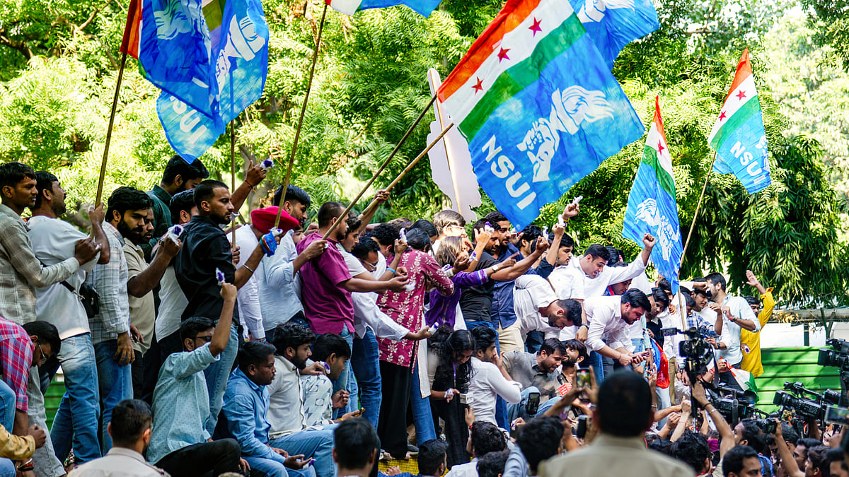 Pilibhit 'vote theft' row: UP orders probe, Cong says action falls short