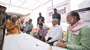 Rahul Gandhi and others at a 'Jan Sunwai' in Delhi on 27 October