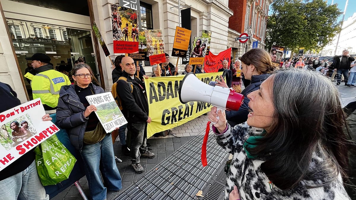 Anti-Adani protestors outside London’s Science Museum