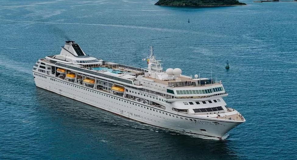 Odyssey was carrying 203 passengers from 15 nationalities. 