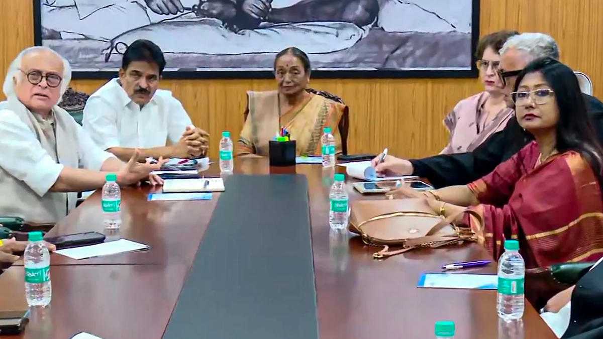 Meira Kumar chairs the INDIA bloc meeting at Mallikarjun Kharge's residence, 29 Oct