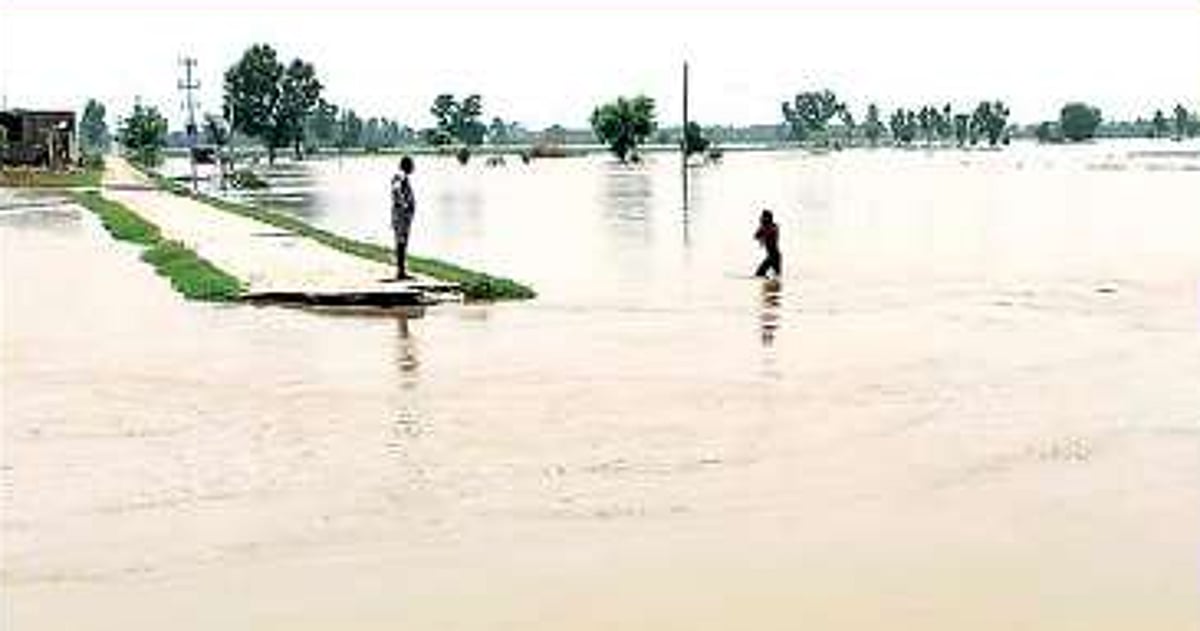 Floodwater submerges several BSF posts along Indo-Pak border in Punjab ...
