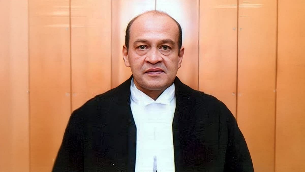 SC junks plea for FIR over cash discovery incident at Delhi HC judge’s ...