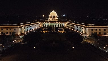 

सुप्रीम कोर्ट ने तीन तलाक पर 6 महीने की रोक लगायी / फोटो : SC Website