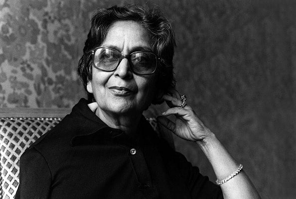 

‘मैं उसके छोड़े हुए सिगरेटों के टुकड़ों को संभालकर अलमारी में रख लेती थी’