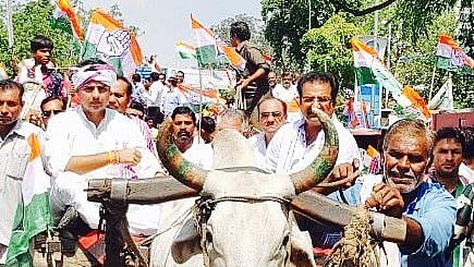 महंगाई के खिलाफ कांग्रेस का बैलगाड़ी मार्च