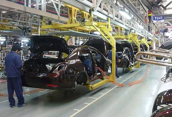 अर्थव्यवस्था पूरी तरह धड़ाम, अगले साल से पहले नहीं सुधरेगी
हालत