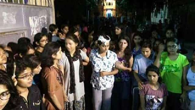 वीडियो : देखें बीएचयू में पुलिस की बर्बरता का तांडव