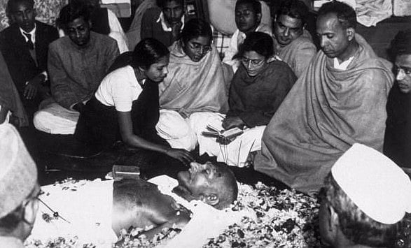 राम पुनियानी का लेखः गांधीजी की शहादत, गोडसे और आरएसएस, जानें सच्चा इतिहास