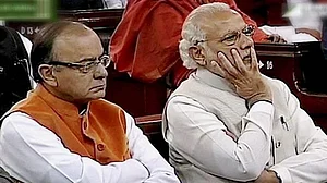 संघ के मजदूर संगठन का मोदी की आर्थिक नीतियों पर हमला, कहा ऐसे तो नहीं
जीत पाएंगे 2019