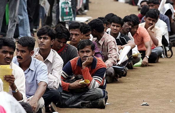 अबकी बार, और बढ़े बेरोजगार : शहरों में टूटा 11 महीने का रिकॉर्ड