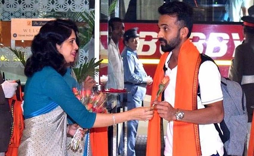 लो जी, अब टीम इंडिया को भगवा रंग दिया योगी सरकार ने