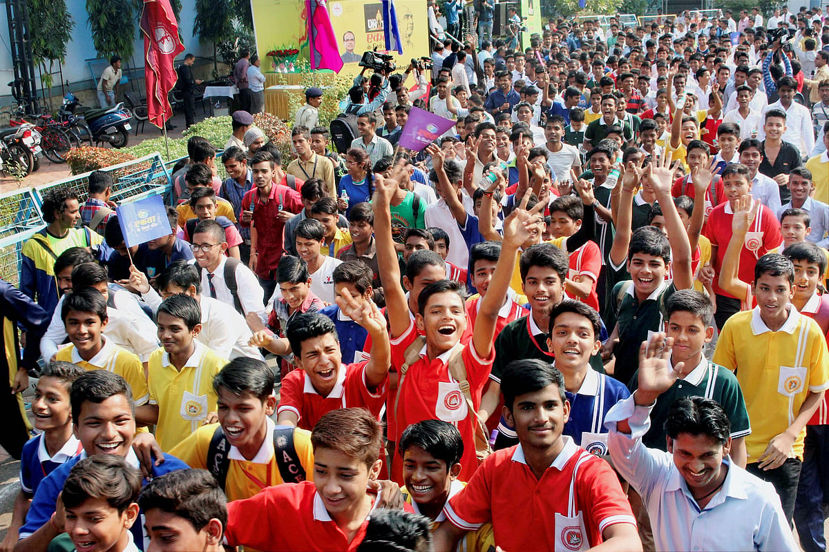 31 अक्टूबर तस्वीरों में: इंदिरा गांधी और सरदार पटेल की स्मृति को नमन
