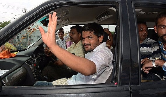 मैं किसी से भी मिलूं, बीजेपी के पेट में दर्द क्यों: हार्दिक पटेल