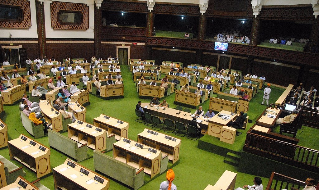 ‘उखाड़ फेंकेगी जनता’ :  गुलाब कोठारी का ‘राजस्थान पत्रिका’ के पहले पन्ने पर प्रकाशित संपादकीय