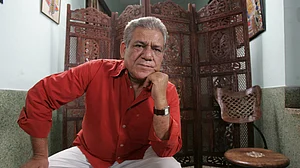 जन्मदिन विशेष : भूलना मुश्किल है ओम पुरी की आवाज और चेहरे को