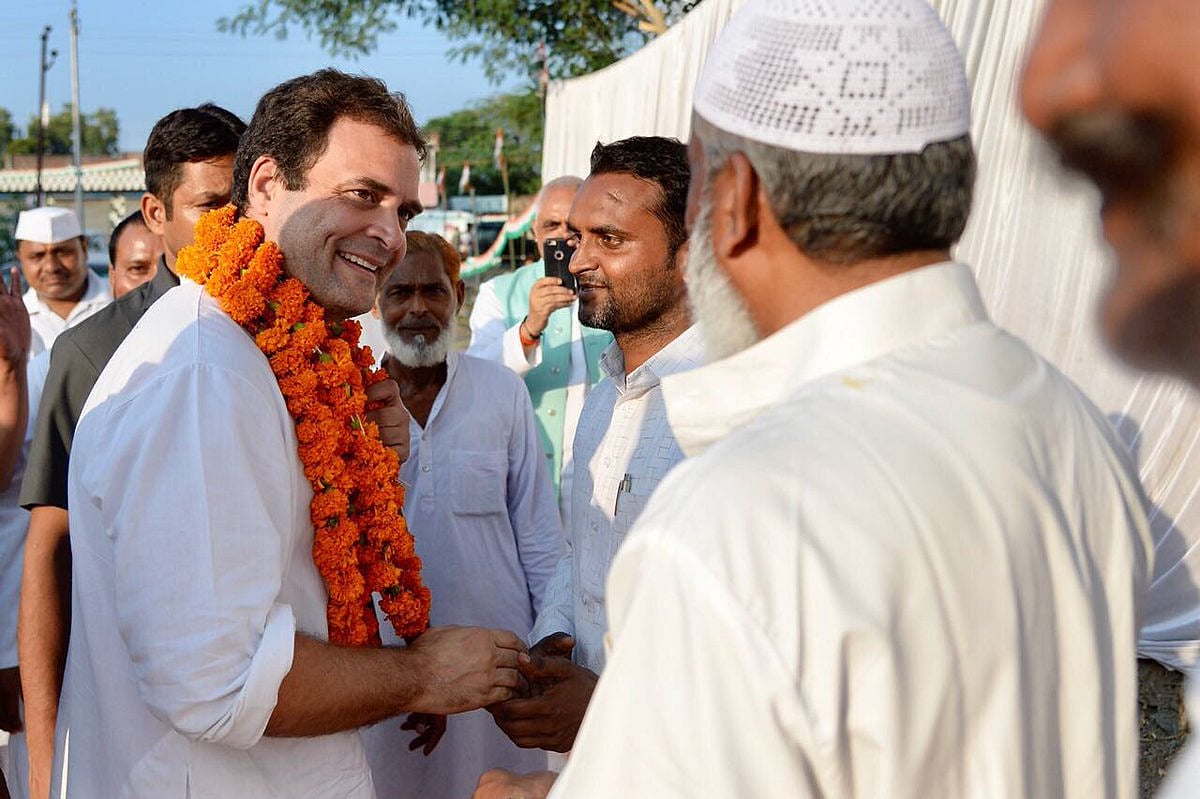 जीएसटी और नोटबंदी से  जनता बेहाल, अमेठी में मोदी सरकार पर बरसे राहुल गांधी