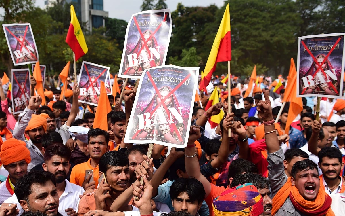 फिल्म ‘पद्मावती’ पर करणी सेना का पहरा- पहले राजस्थान,गुजरात और अब बेंगलुरु में विरोध-प्रदर्शन 