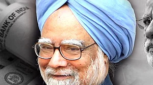 नोटबंदी पर सियासत छोड़ गलती मानें मोदी, सबको साथ लेकर बनाएं अर्थव्यवस्था के पुनर्निर्माण की नीति : मनमोहन सिंह