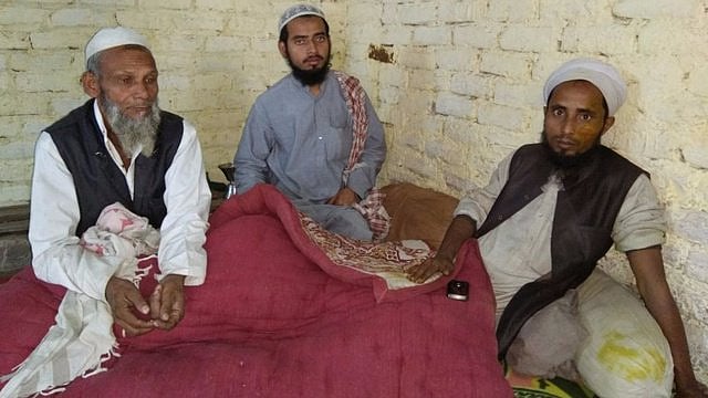 दिल्ली के बवाना में भी मौलवी की पिटाई, हमलावरों की धमकी- भारत में रहना है तो ‘जय सिया राम’ कहना होगा 