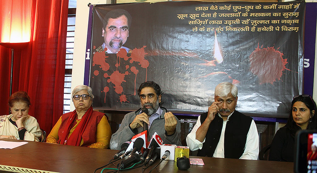 जज लोया की संदिग्ध मौत के मामले में ‘कैरावन’ पत्रिका ने जारी किया  वीडियो, सामाजिक कार्यकर्ताओं ने की जांच की मांग 