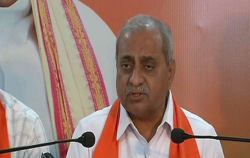 कांग्रेस को पाटीदारों के समर्थन से बीजेपी में घबराहट, डिप्टी सीएम ने कहा, मुर्ख हैं हार्दिक 