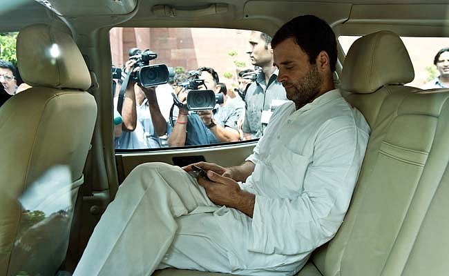 देखत मैं छोटे लगैं, घाव करैं गंभीर : राहुल गांधी के  ट्वीट रूपी तीरों से विरोधी पस्त