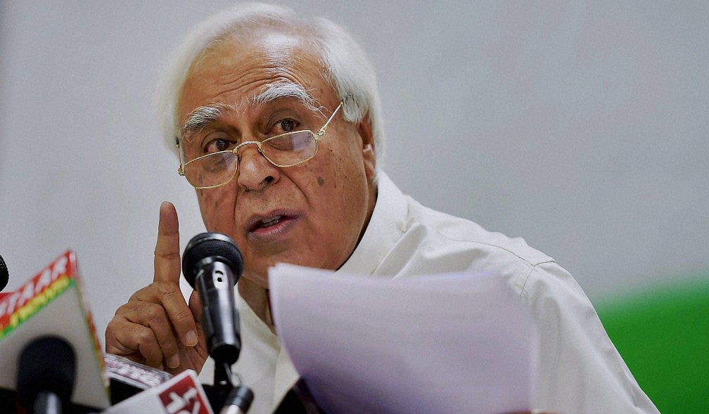शौर्य डोवाल मामले में प्रधानमंत्री के चुप्पी तोड़ने और मंत्रियों को बर्खास्त करने की कांग्रेस की मांग
