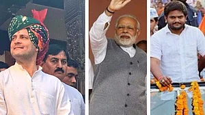 सुरक्षा कारणों का हवाला देकर प्रशासन ने मोदी और राहुल के रोड शो को नहीं दी इजाजत, हार्दिक के रोड शो में दिखा जबरदस्त उत्साह