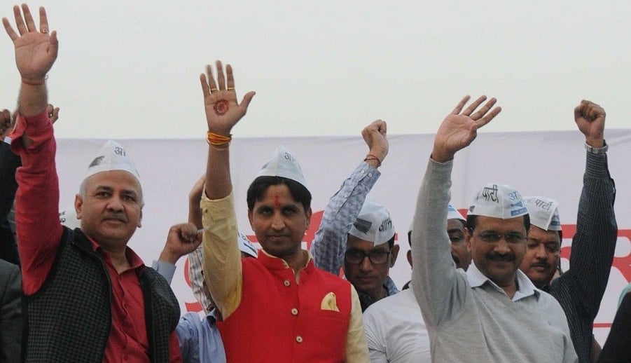 2017: हार और चुनौतियों से जूझती रही आम आदमी पार्टी 