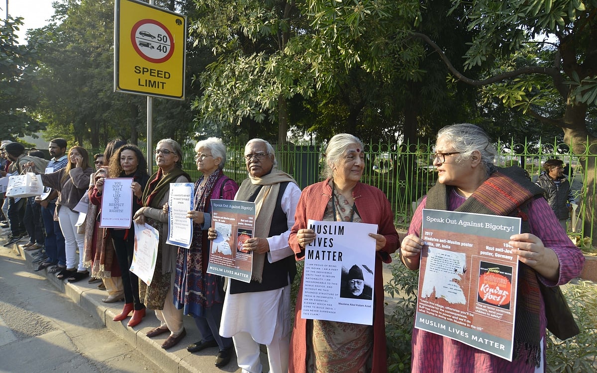 9 दिसंबर तस्वीरों में: सोनिया गांधी का जन्मदिन, गुजरात चुनाव के पहले चरण का मतदान...