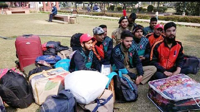 दाढ़ी रखने पर जामिया के दस एनसीसी कैडेट कैंप से  निष्कासित, एनसीसी अफसर ने कहा, “यह मोदी की सरकार है, मुलायम की नहीं”