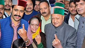 हिमाचल में भले ही बीजेपी जीती हो, लेकिन कांग्रेस अपना वोट प्रतिशत बरकरार रखने में सफल रही