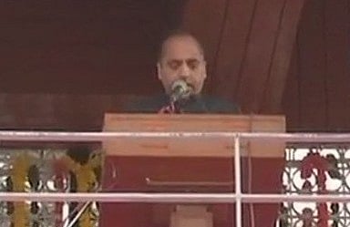 जयराम ठाकुर ने ली हिमाचल के सीएम पद की शपथ, पीएम मोदी समेत कई नेता हुए शामिल