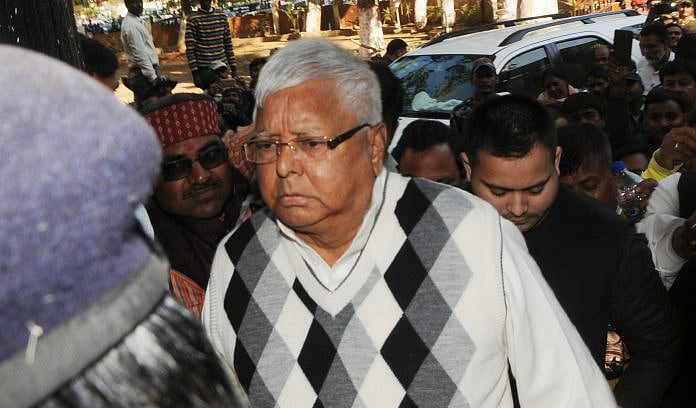 चारा घोटालाः लालू यादव दोषी करार, लेकिन आखिर में शायद जीत उन्हीं की हो