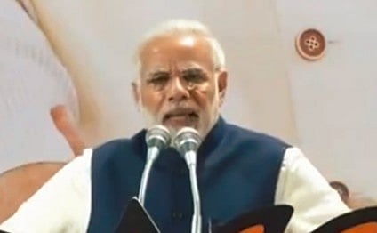 गुजरात जीतने के बाद भी मोदी के माथे पर चिंता की लकीरें: लोगों को फिर अनजानी ताकतों का डर दिखाया