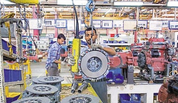  सरकार ने माना, जीएसटी ने किया अर्थव्यवस्था का कबाड़ा, चार साल के निचले स्तर पर  6.5 फीसदी  रहेगी  विकास दर